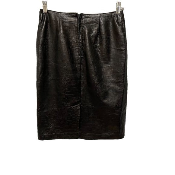 Danier Black Size 8 Black Crocodile Butter Soft Leather Pencil Skirt EUC - Picture 3 of 9